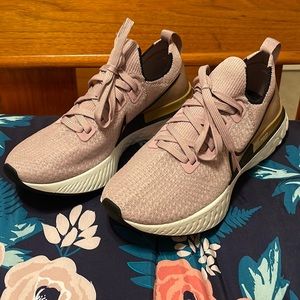 Nike Flyknit Infinity React shoes